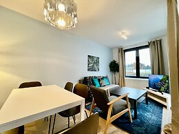 One Lux Stay near Fashion District