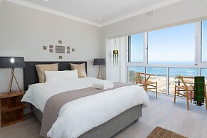 Dolphin Bay 6