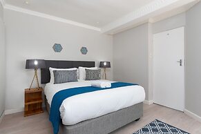Dolphin Bay 6