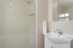 Dolphin Bay 6