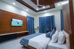 Matoshree Club and Resort