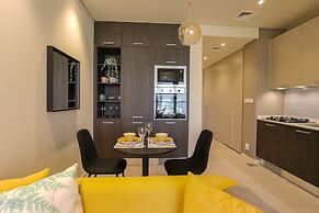 WelHome - Designer’s choice studio with pool and jacuzzi