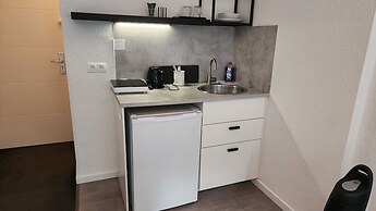 Davin City Apartments
