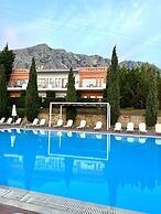 Thalassa Hotel