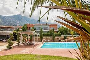 Thalassa Hotel