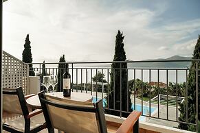 Thalassa Hotel