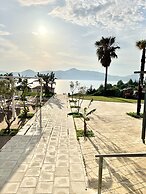 Thalassa Hotel