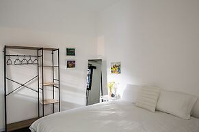 Cozy 2BDR with Parking