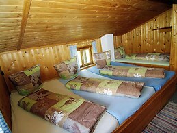 Quaint Mountain Hut in Hippach With Garden and Barbeque