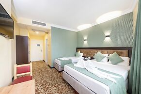 Grand Abimo Hotel