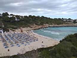 Flipflop Cala Mandía Hotel