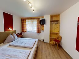 Idyllic Apartment in Stumm With Garden