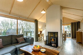 Lodge 16