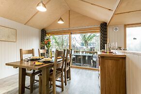 Lodge 16