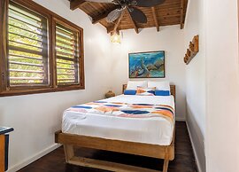 CAMP BAY LODGE