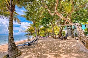CAMP BAY LODGE