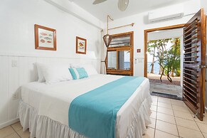 CAMP BAY LODGE