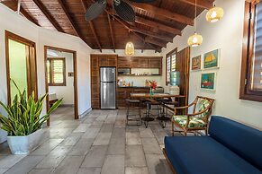 CAMP BAY LODGE
