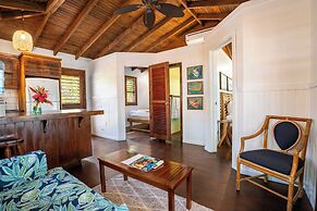 CAMP BAY LODGE