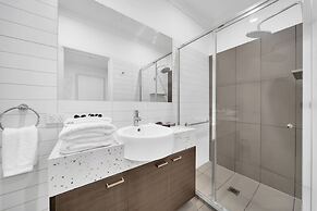 113 Hoddle