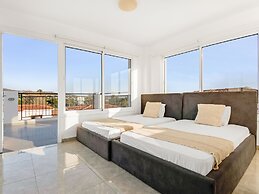 Sanders White Mountains - Cozy Villa With Pool