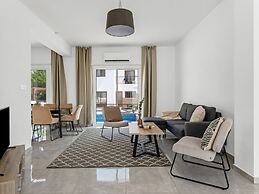 Sanders White Mountains - Cozy Villa With Pool