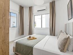 Sanders White Mountains - Cozy Villa With Pool