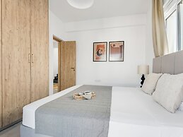 Sanders White Mountains - Cozy Villa With Pool