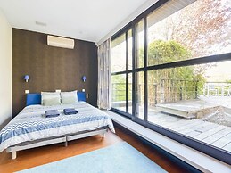 Picturesque Villa With Swimming Pool