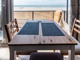 Studio in Ostend With Stunning Sea Views