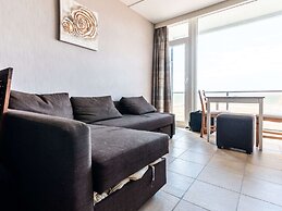 Studio in Ostend With Stunning Sea Views
