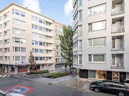 Cosy Apartment in Oostende With Private Terrace