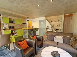 Chalet Near Durbuy With Garden & BBQ