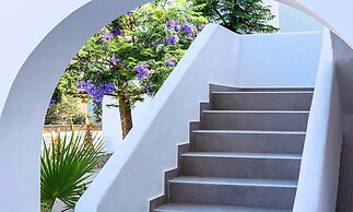 Aelia Suites