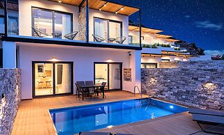 Aelia Suites