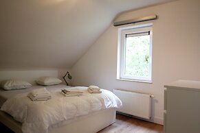 Quiet Infrared Sauna Retreat