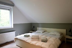 Quiet Infrared Sauna Retreat