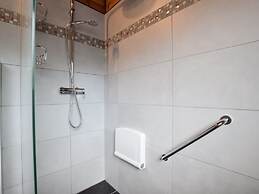 Renovated Chalet Near Durbuy
