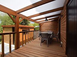 Renovated Chalet Near Durbuy