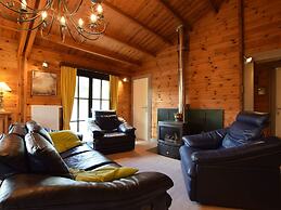 Renovated Chalet Near Durbuy