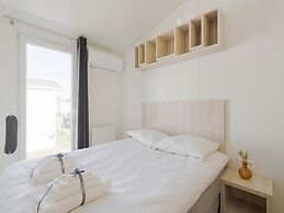 Middelkerke Mobile Home With Garden