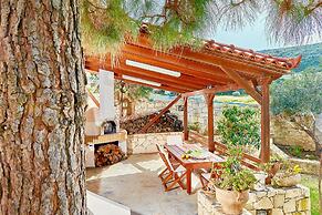 Villa Karteros with private pool