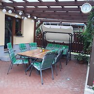 Great Holiday Home With Terrace Near Saxon