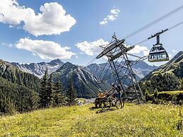 Retreat in Samnaun Alps
