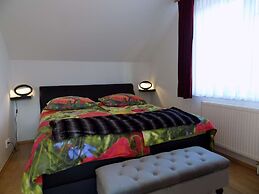 Tasteful Villa in Zernov With Private Pool