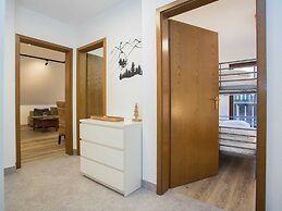 Apartment With Balcony in Neuastenberg