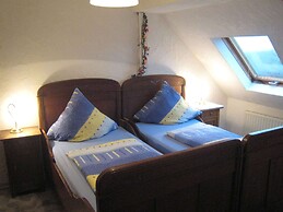 Apartment With Animal zoo and sun Terrace