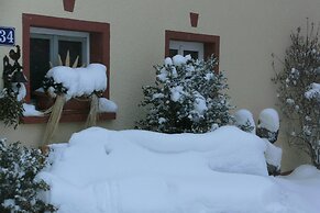 Apartment With Animal zoo and sun Terrace