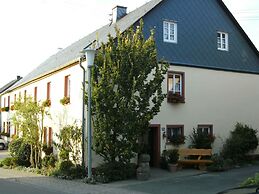 Apartment With Animal zoo and sun Terrace