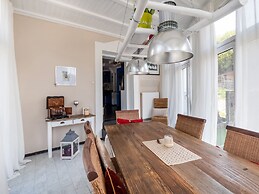 Luxurious Holiday Home With a Nice Private Garden